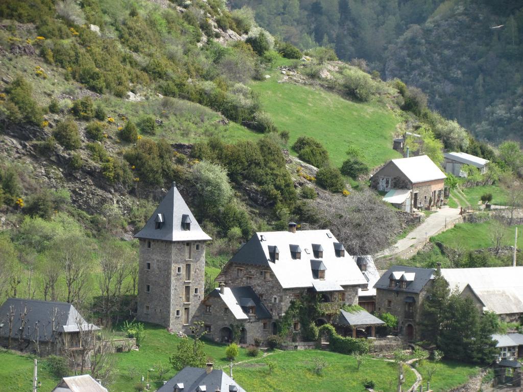 Casa Rural Fontamil Gistaín エクステリア 写真